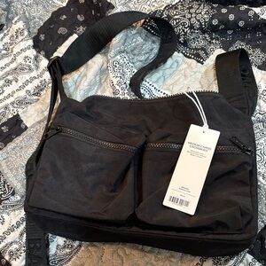 Baggu medium cargo crossbody bag nwt